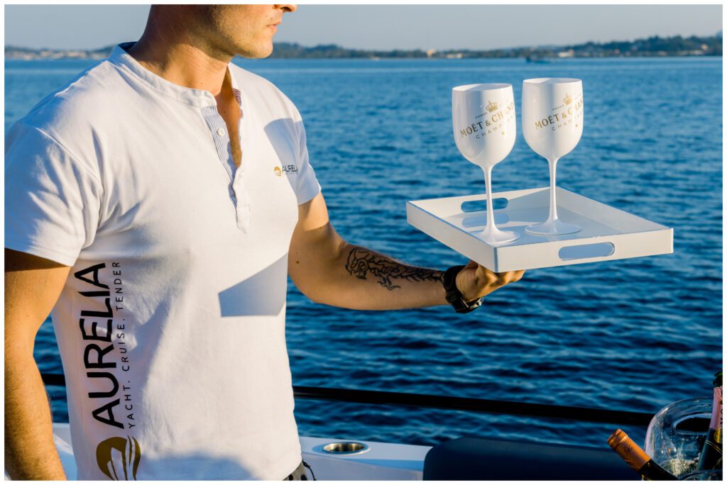 AURELIA YACHTING -SAXDOR 320 GTC- MOTORYACHT - PRIVATE CRUISE - PRIVATE CHARTER - TENDER - CORFU
