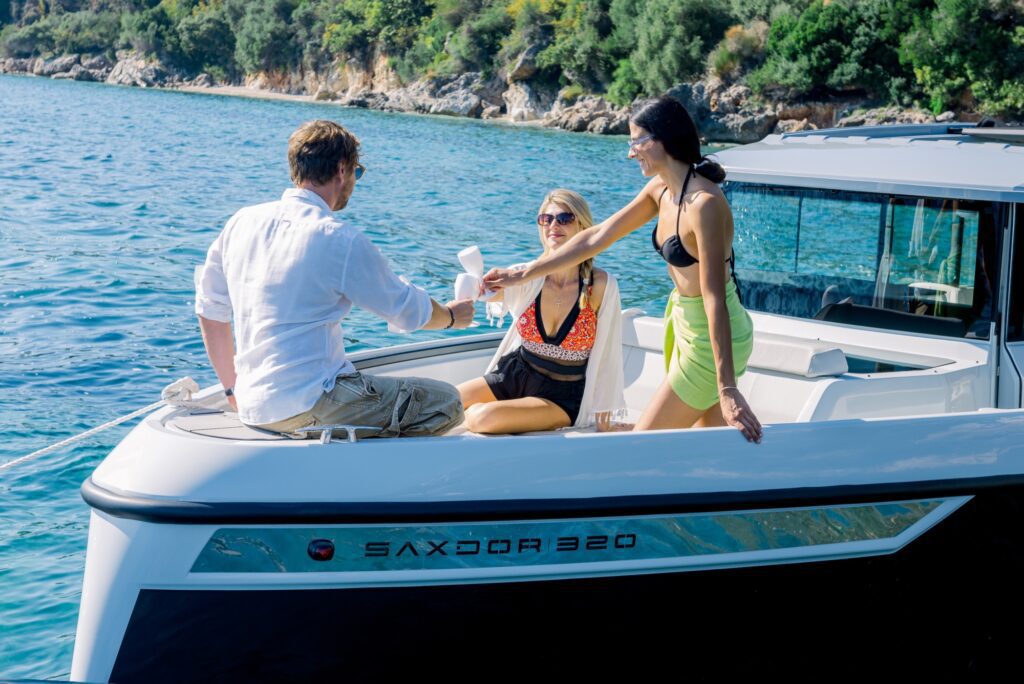 Aurelia Yachting - Saxdor 320 Gtc - Private Yacht - Private Cruise - Private Tender - Corfu - Ioanian Islands - Serendipity